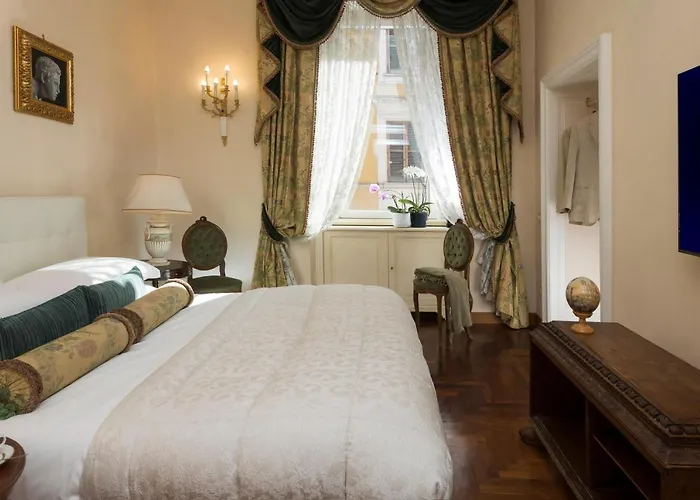 Luxury With Colosseum View Apartment *